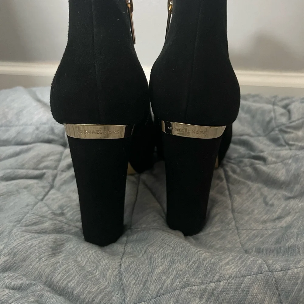 Michael Kors Black Ankle Booties with Gold Zipper - Picture 3 of 5